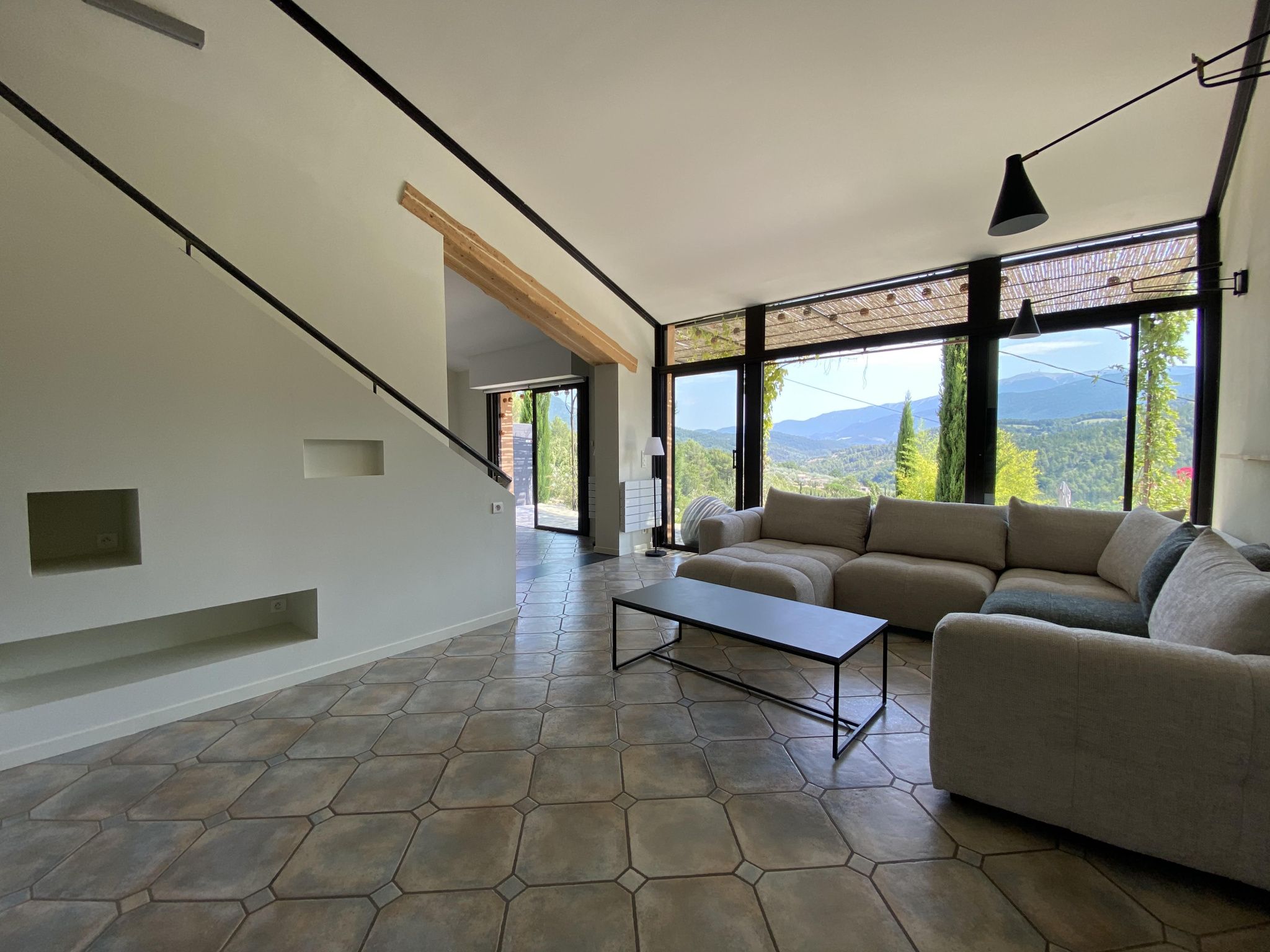 Pièce de vie cathédrale